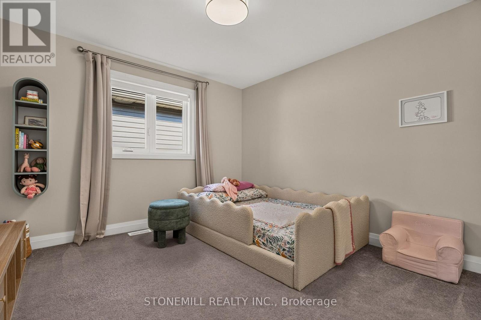 226 Midland Place Property Photo 19