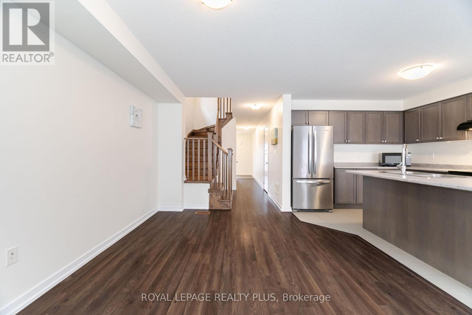12 Pagebrook Crescent Property Photo 7