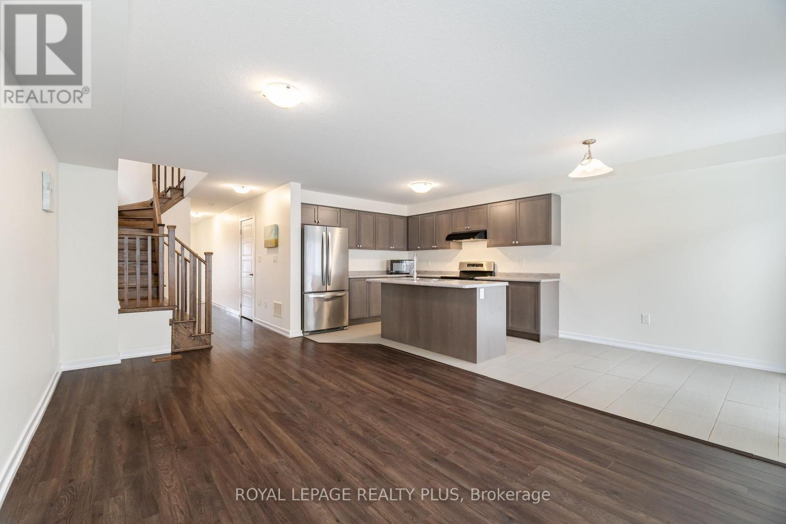 12 Pagebrook Crescent Property Photo 10
