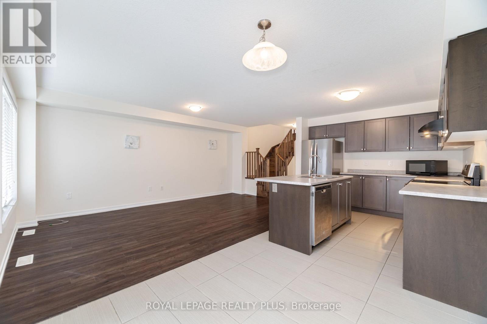 12 Pagebrook Crescent Property Photo 13