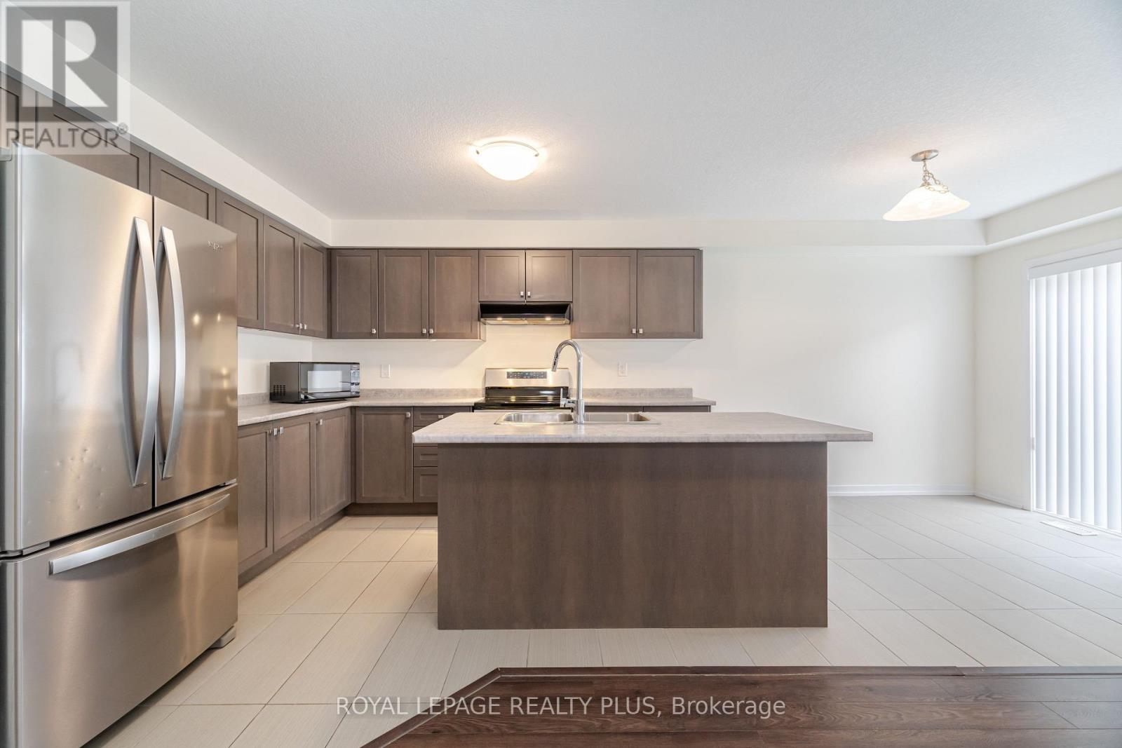 12 Pagebrook Crescent Property Photo 15