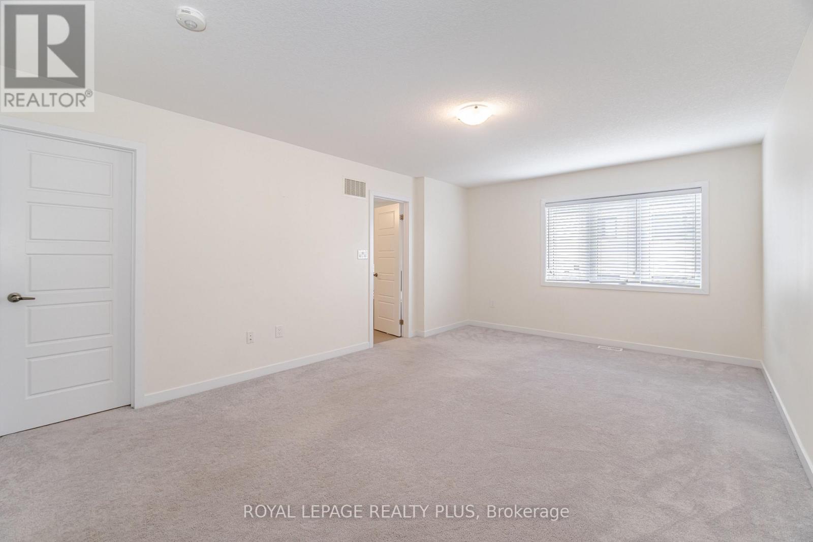 12 Pagebrook Crescent Property Photo 24