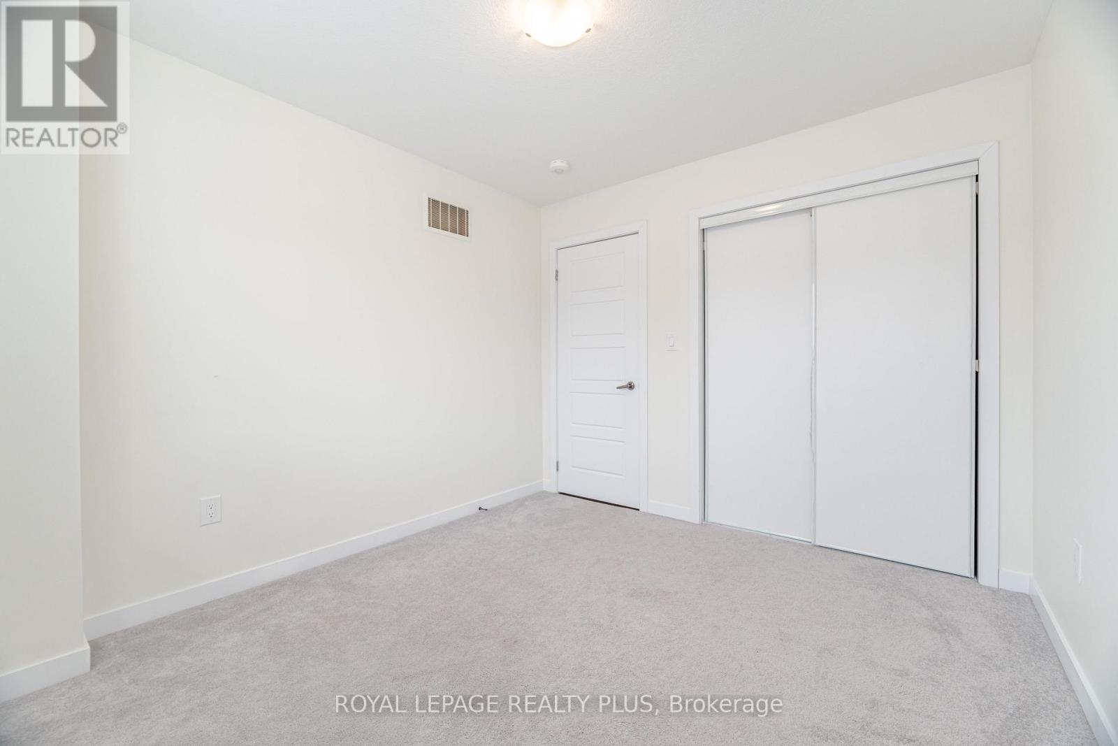 12 Pagebrook Crescent Property Photo 32
