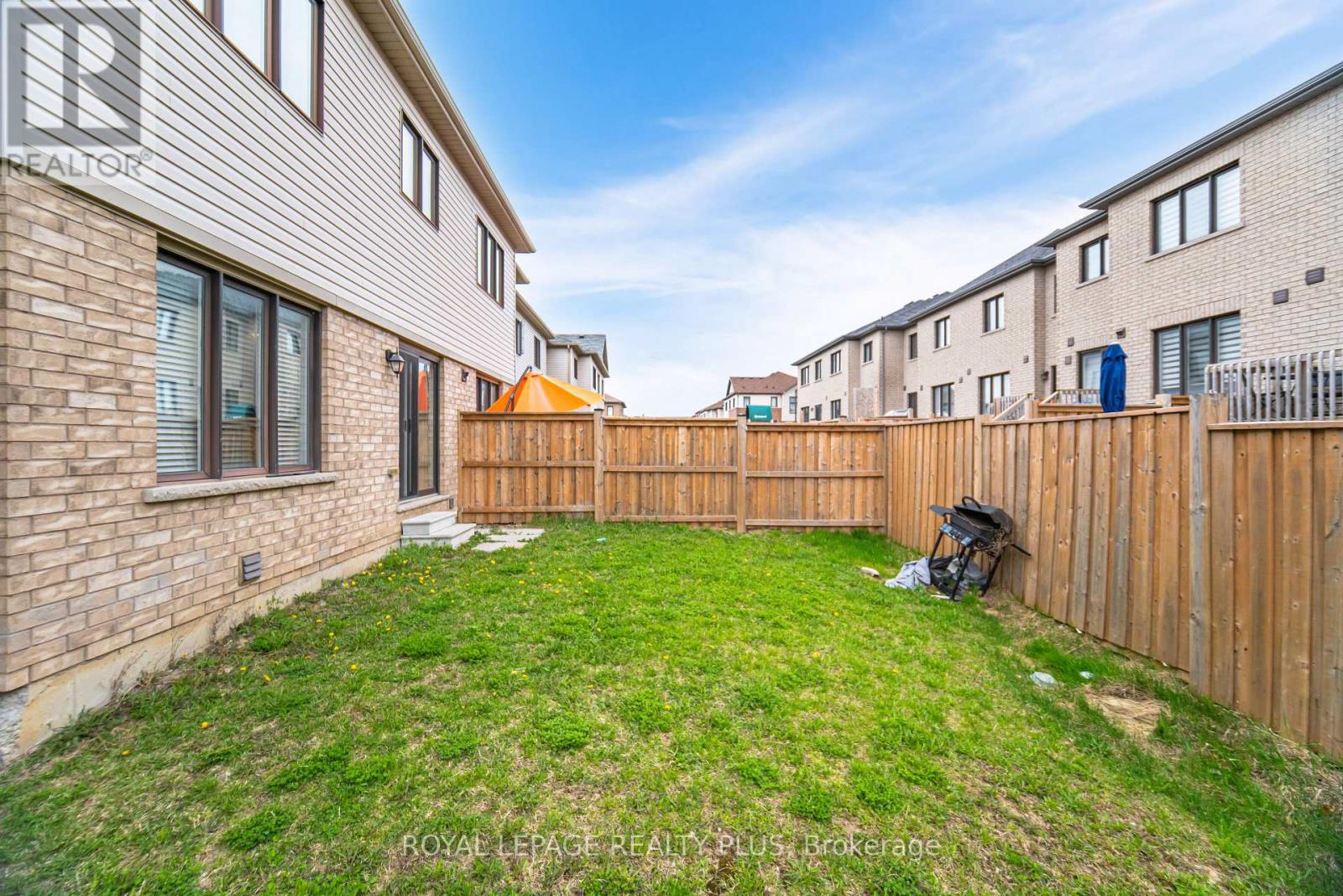 12 Pagebrook Crescent Property Photo 35