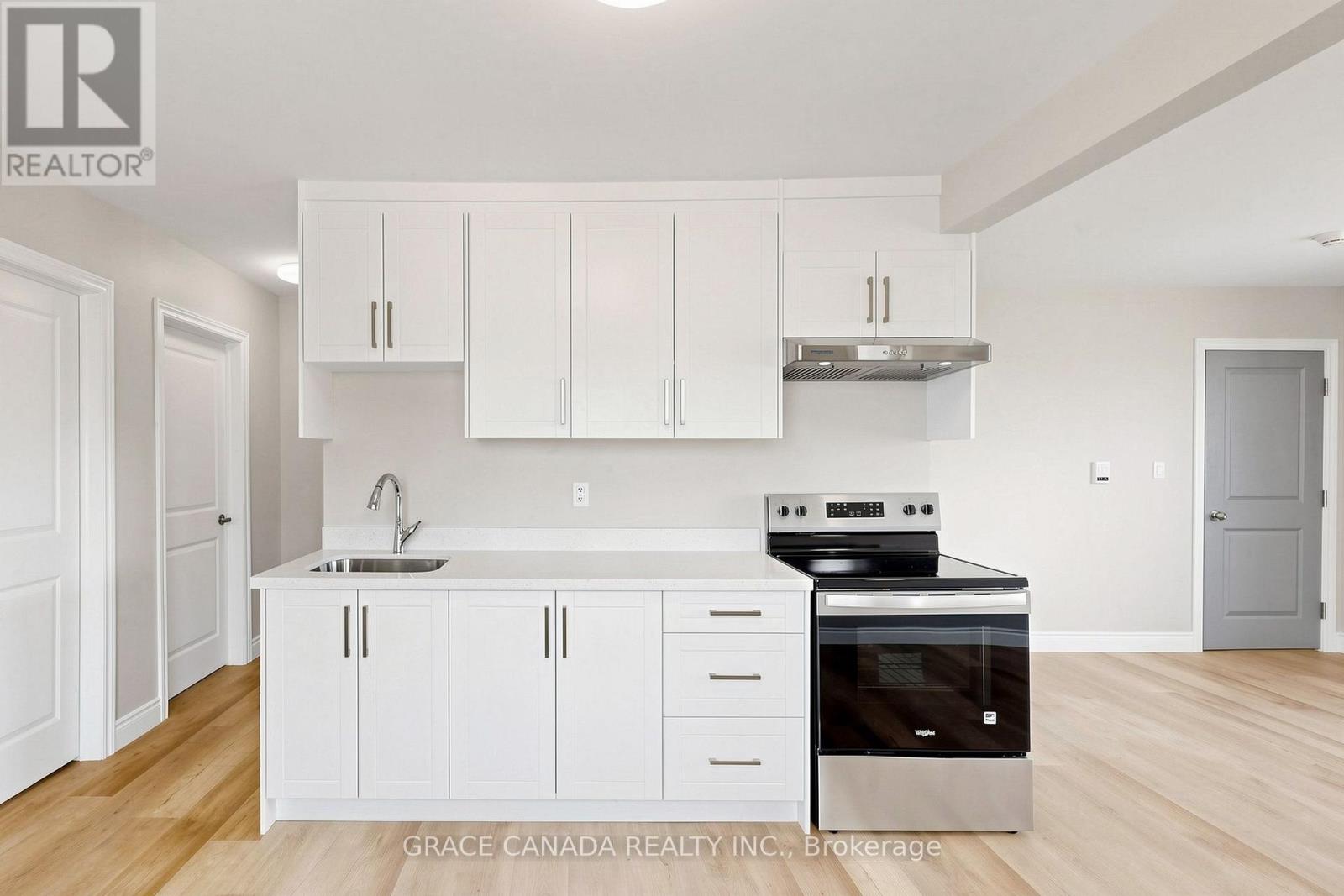 Unit 9 - 71 Sanford Avenue S Property Photo 8