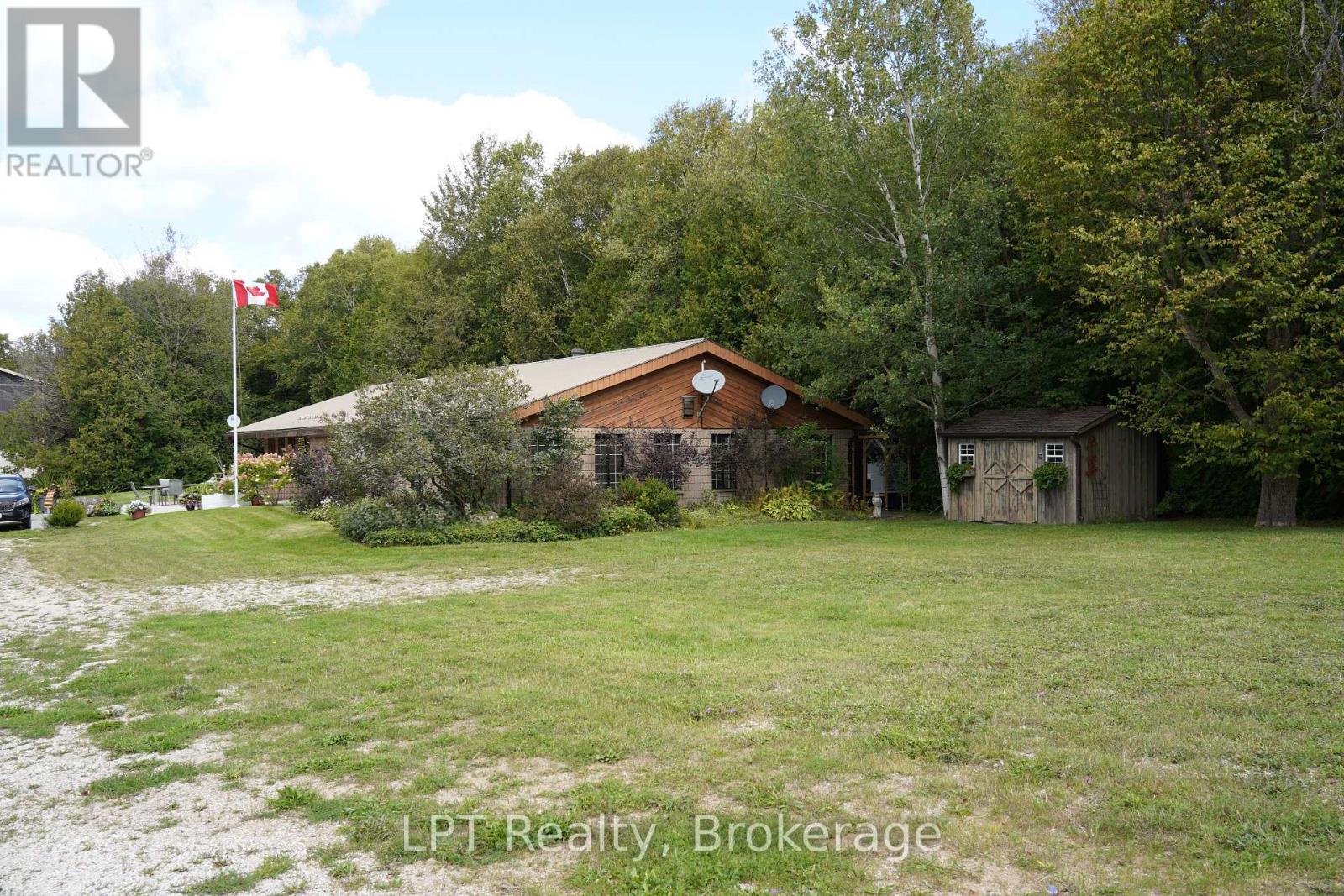 401297 Grey Road 17 Property Photo 2