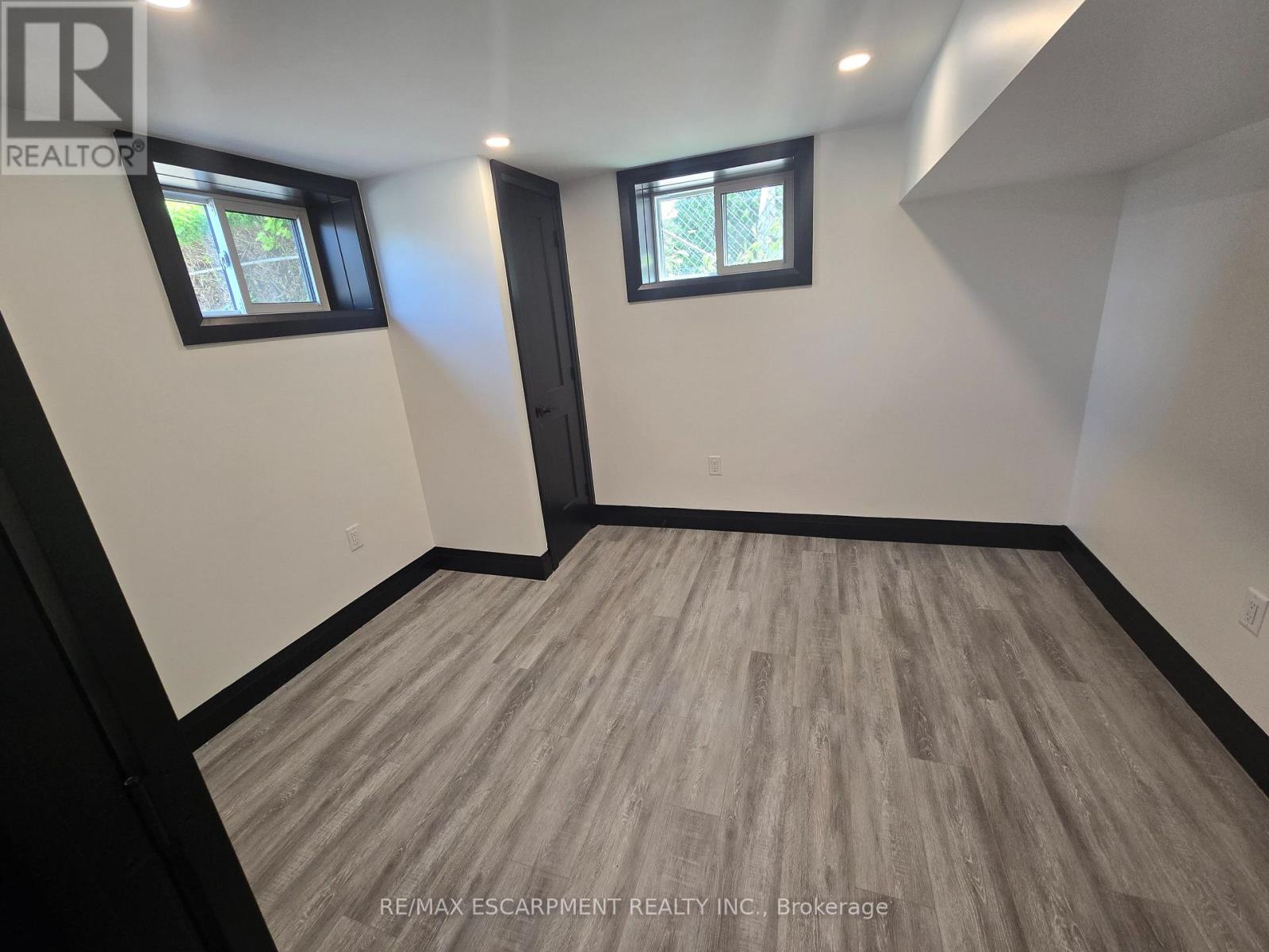 2 - 531 Queenston Road Property Photo 19