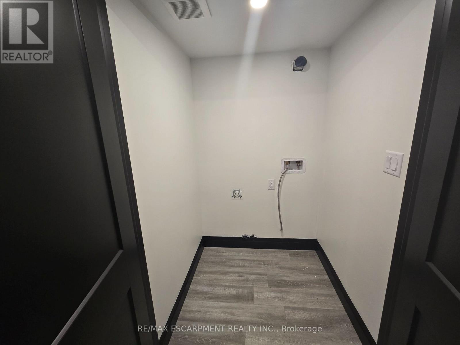 2 - 531 Queenston Road Property Photo 25