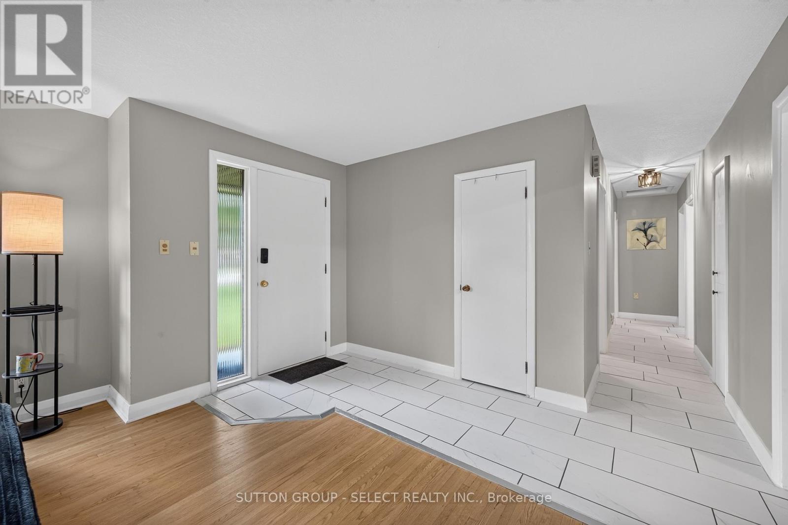305 Stephen Street Property Photo 4