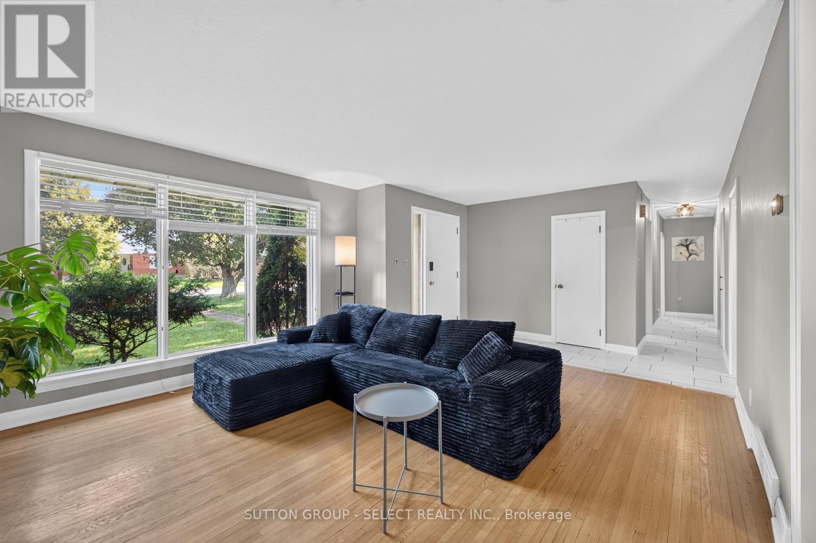305 Stephen Street Property Photo 7