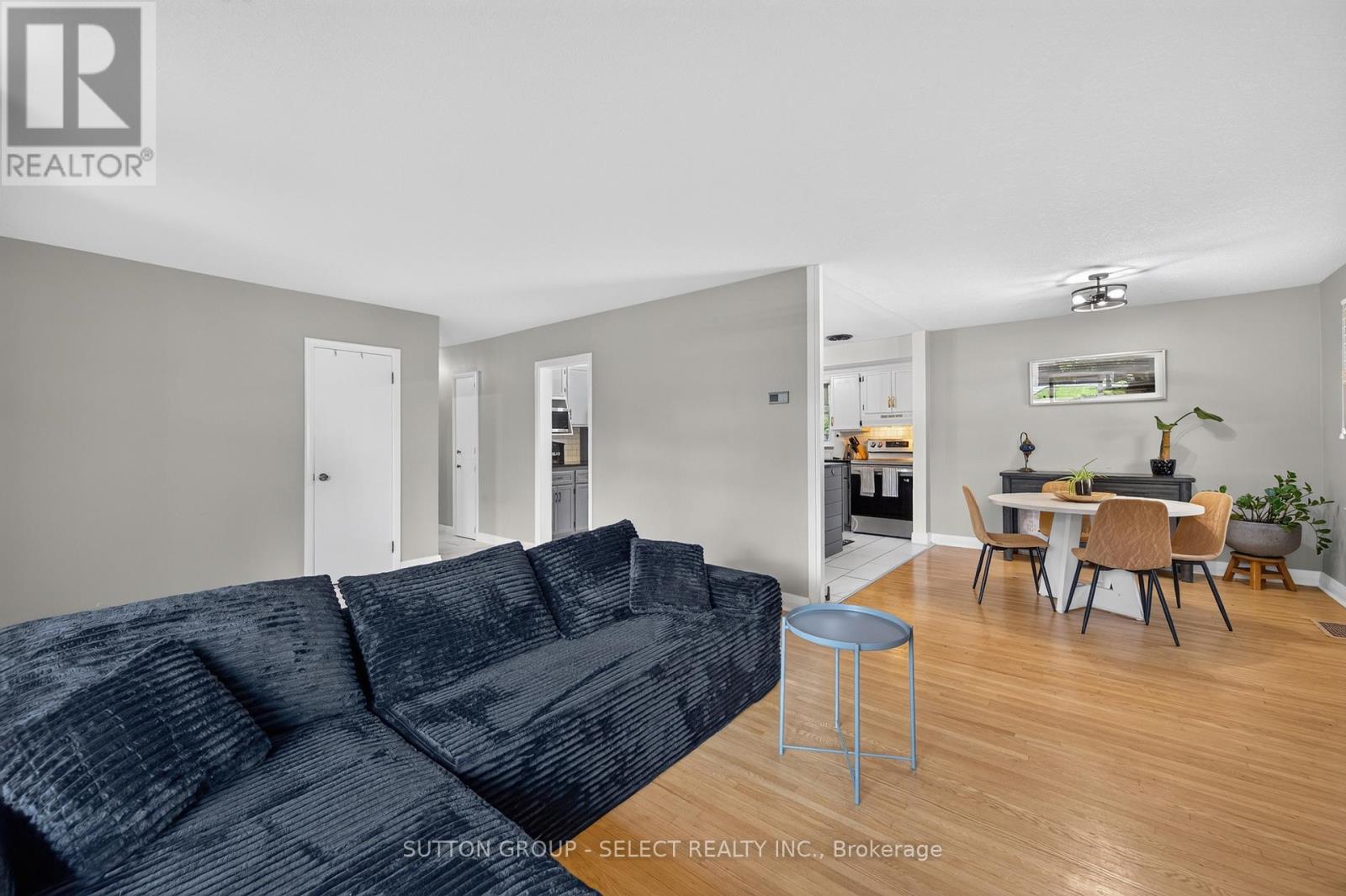 305 Stephen Street Property Photo 8