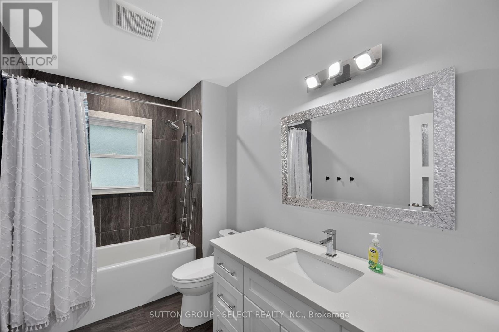 305 Stephen Street Property Photo 20