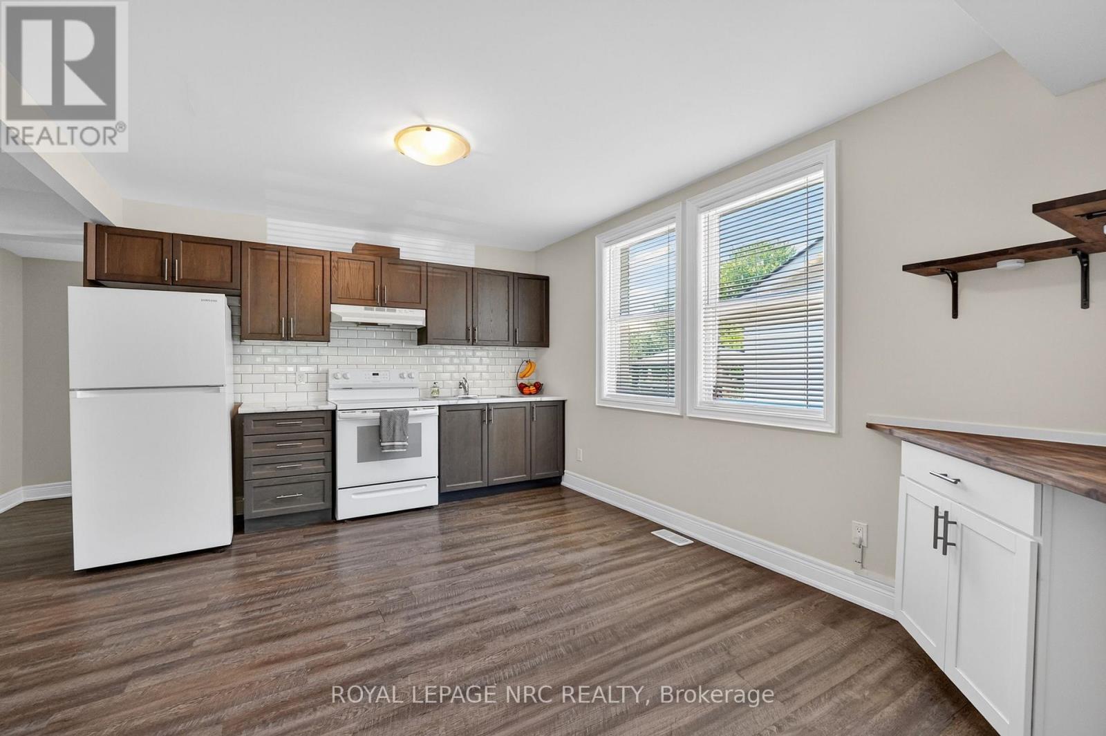 185 Catherine Street Property Photo 7