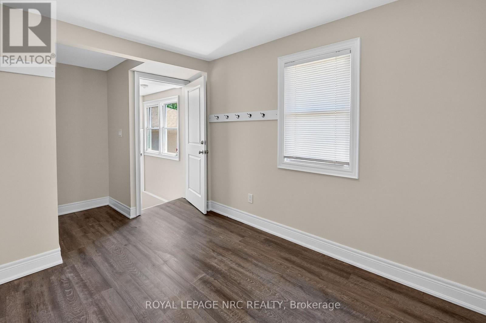 185 Catherine Street Property Photo 11
