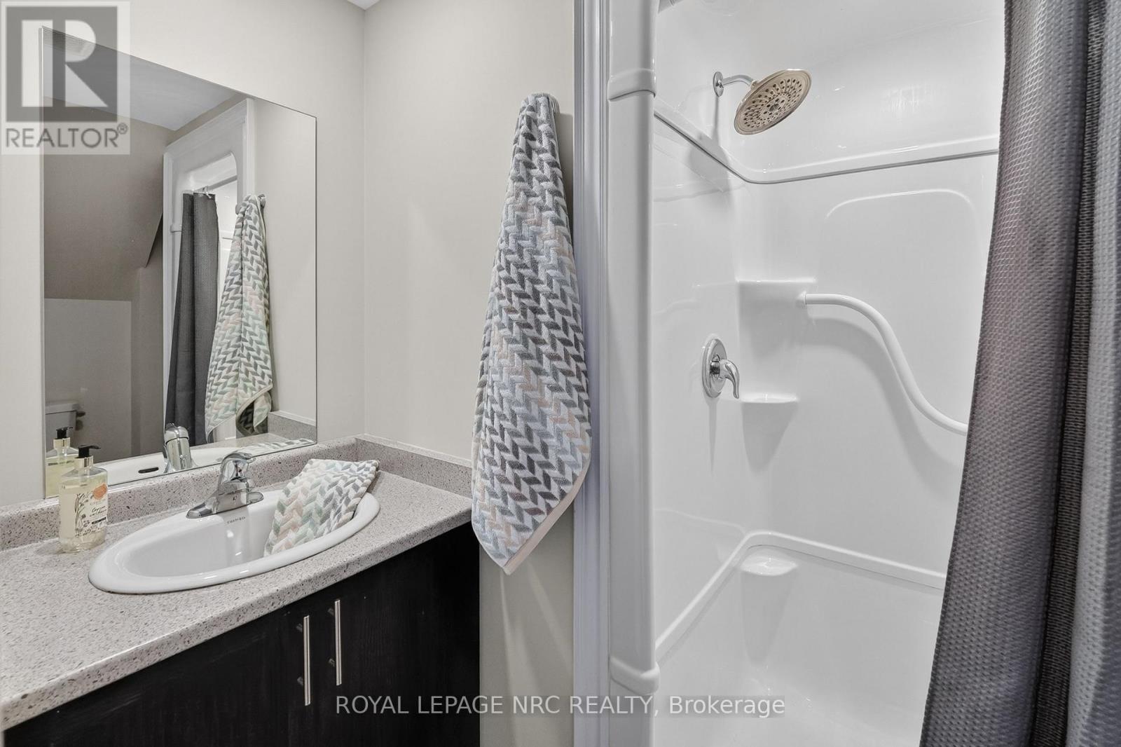 185 Catherine Street Property Photo 14