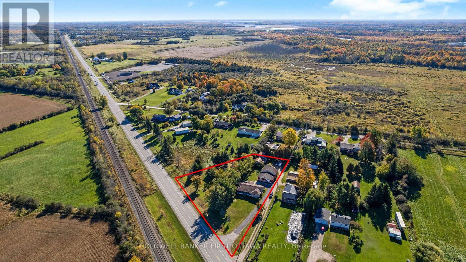 6739 43 Highway Property Photo 4