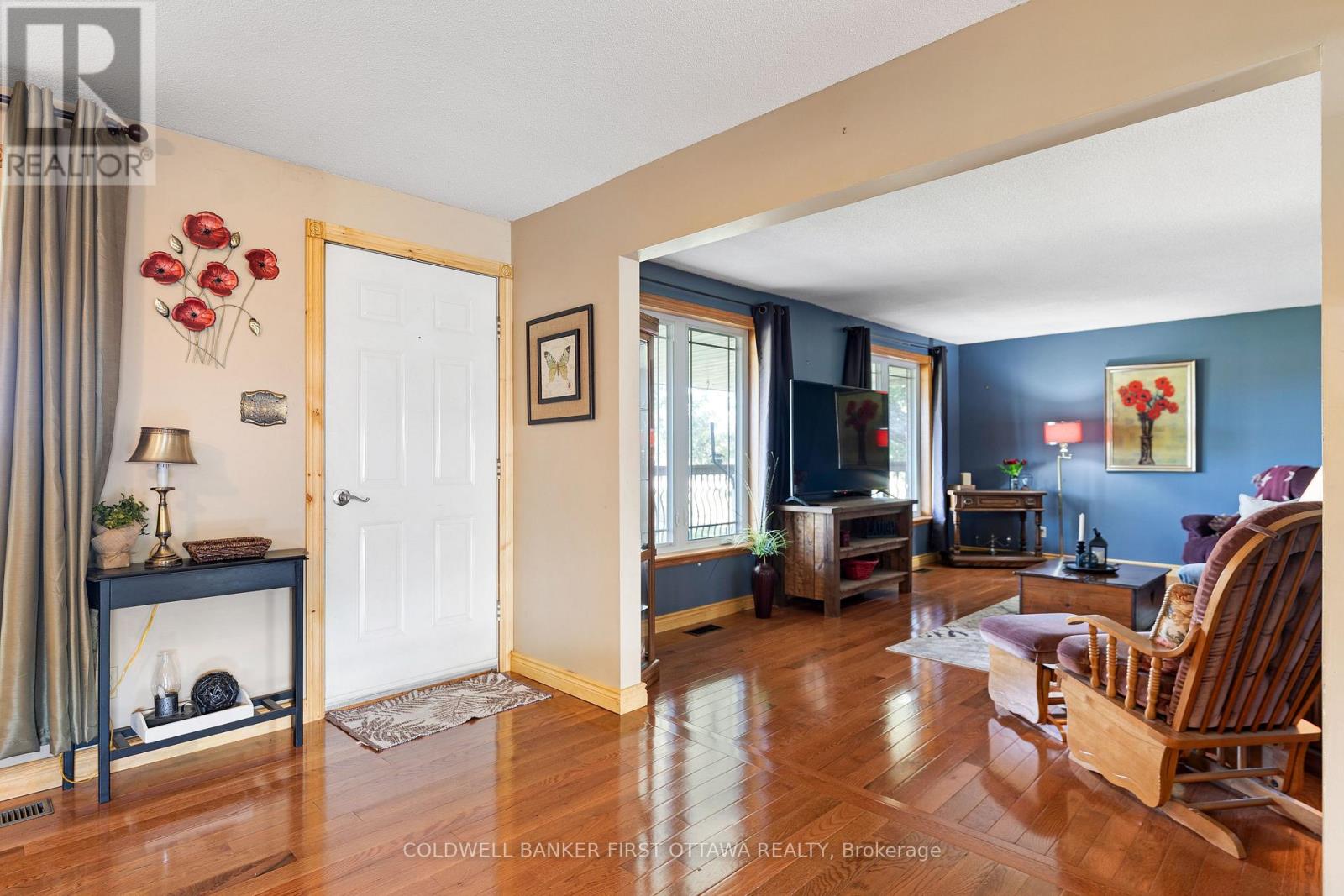 6739 43 Highway Property Photo 9