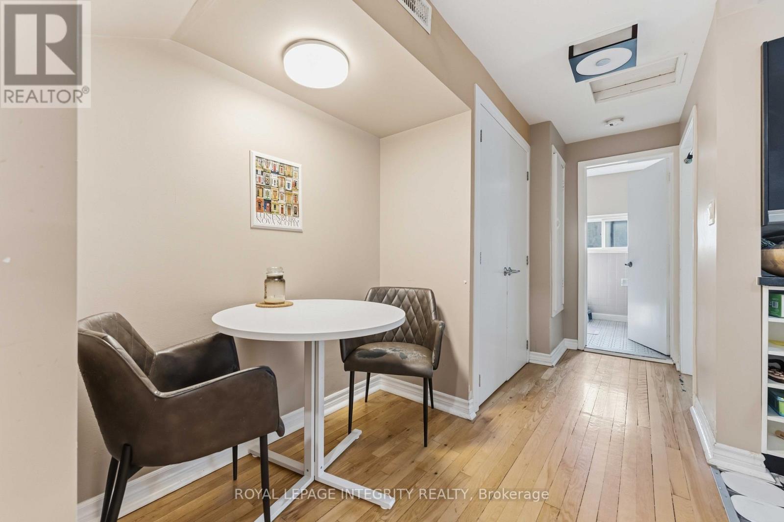 266 Preston Street N Property Photo 18