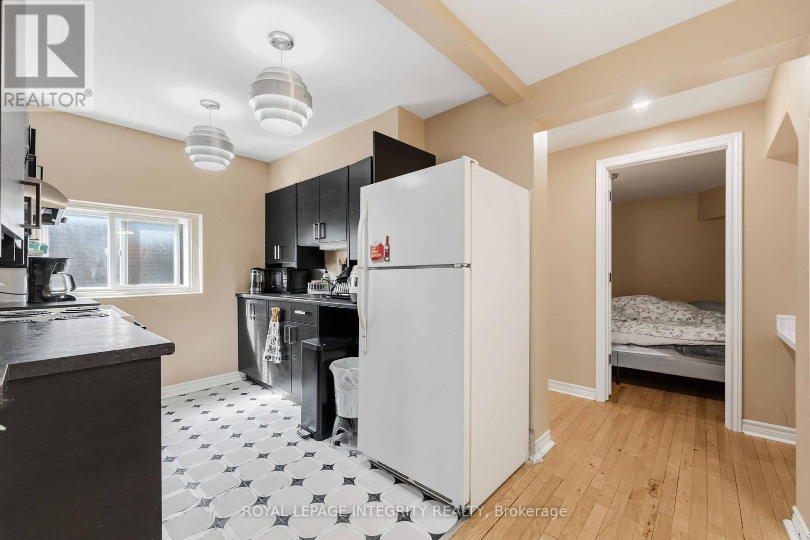 266 Preston Street N Property Photo 20