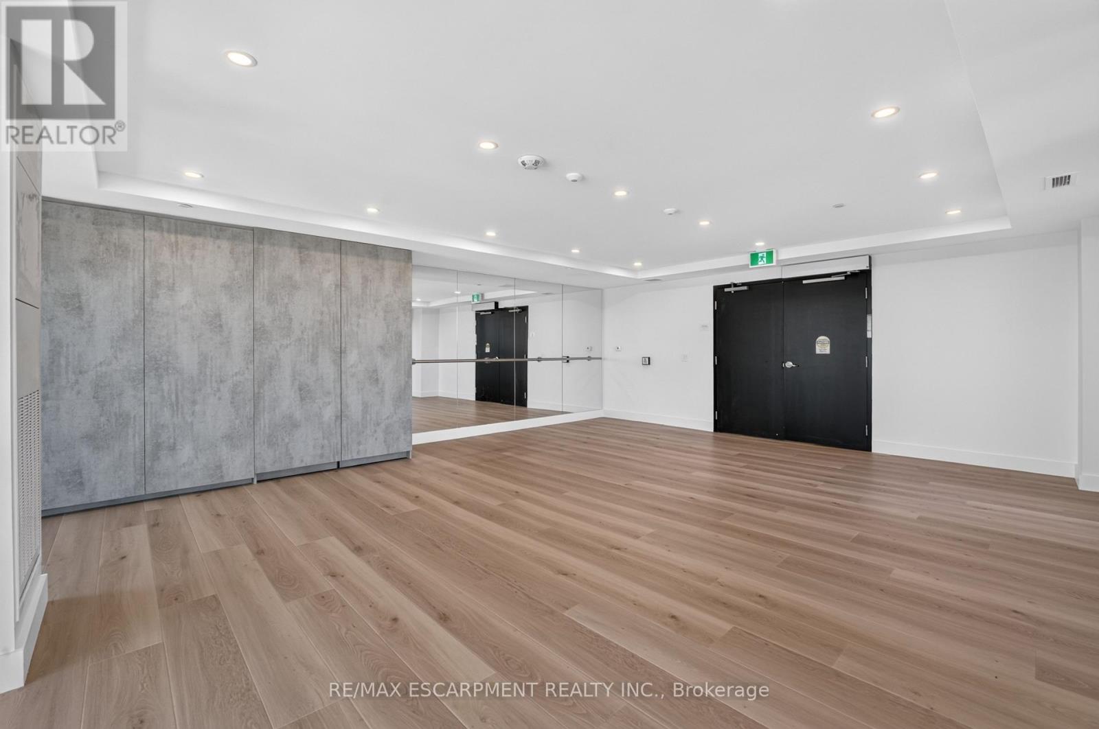 822 - 461 Green Road Property Photo 38