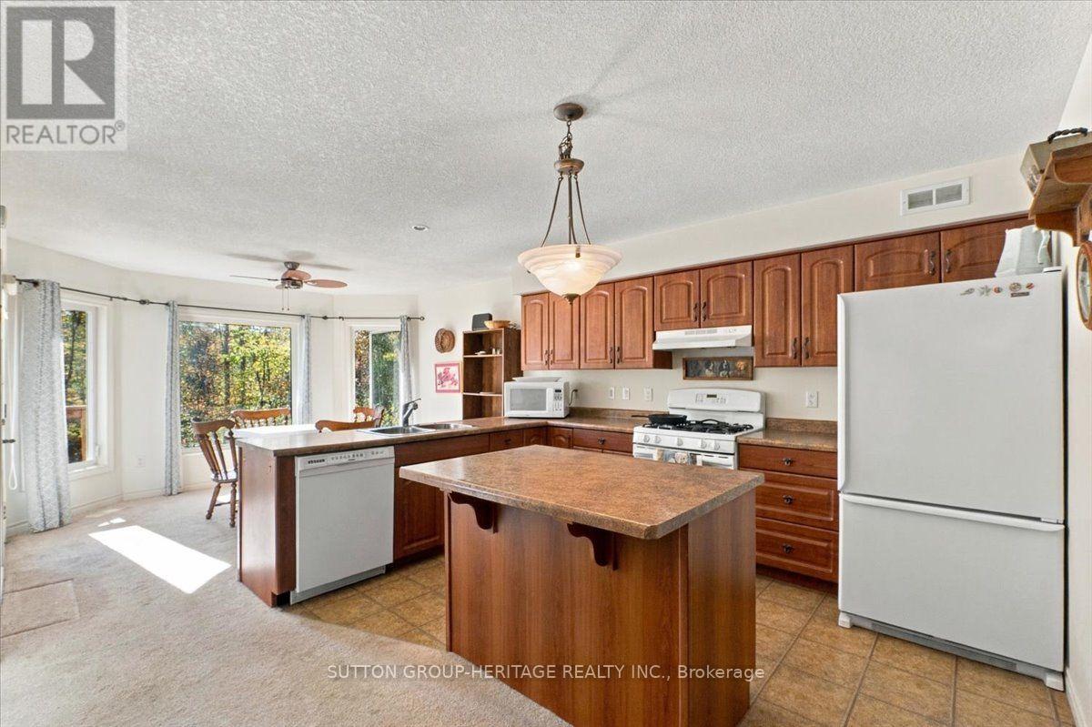 4330 Boundary Road Property Photo 4