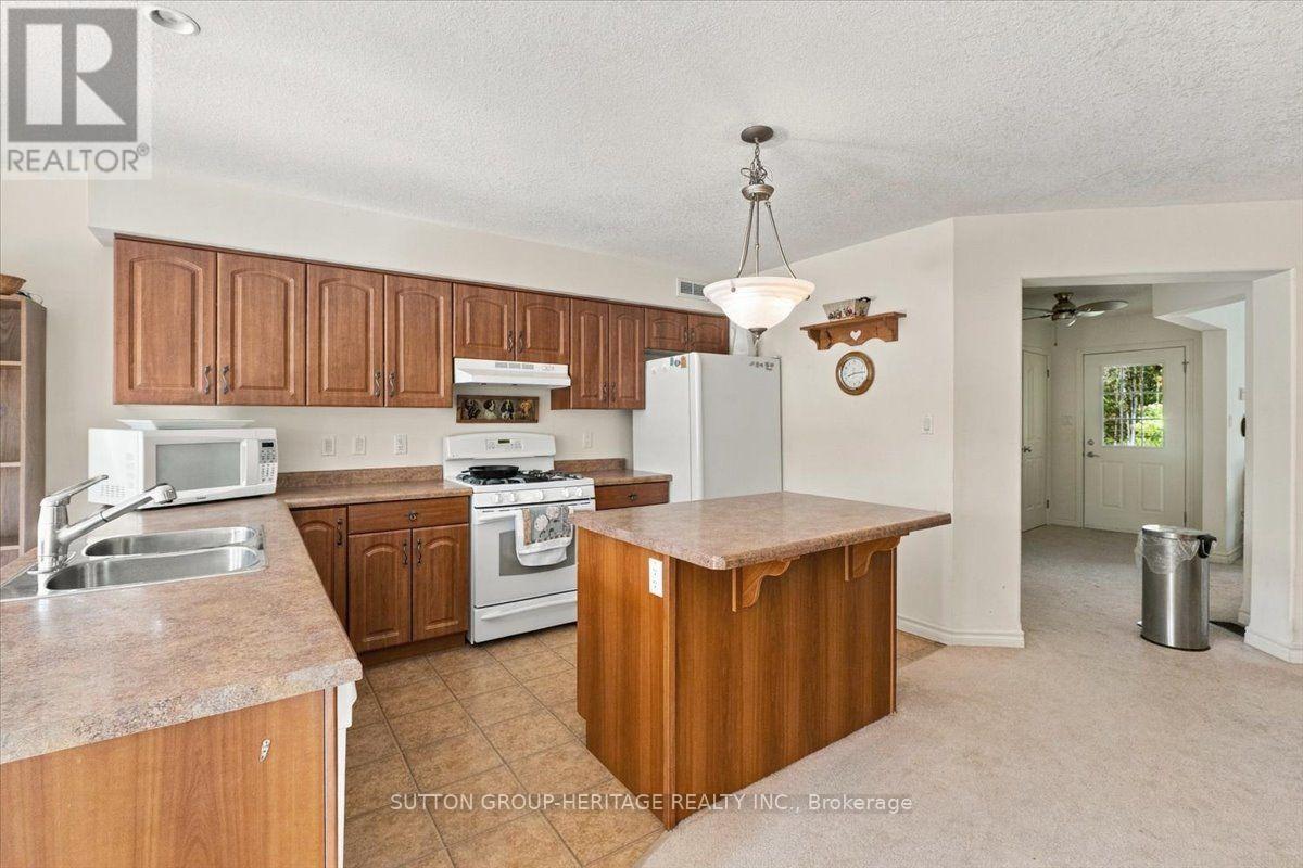 4330 Boundary Road Property Photo 5