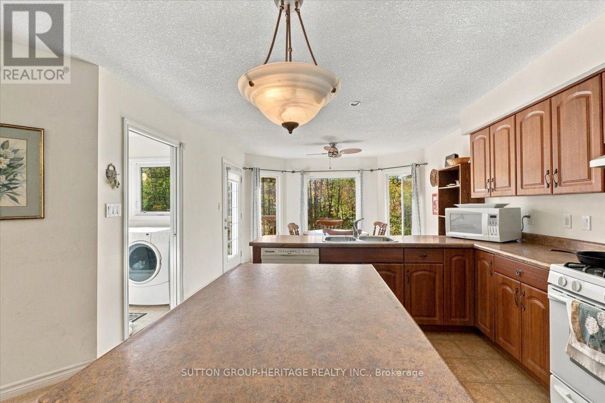 4330 Boundary Road Property Photo 8