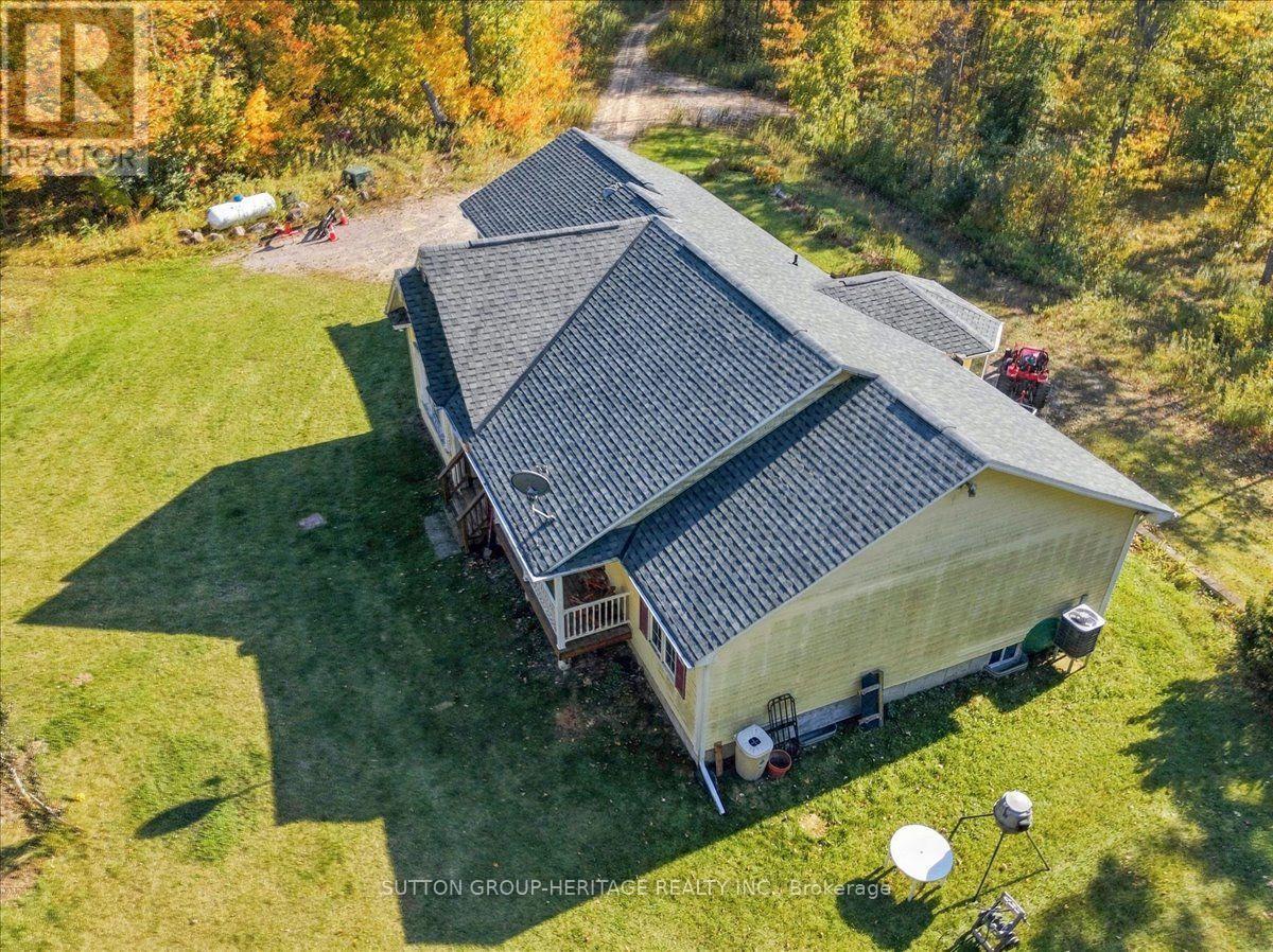 4330 Boundary Road Property Photo 26