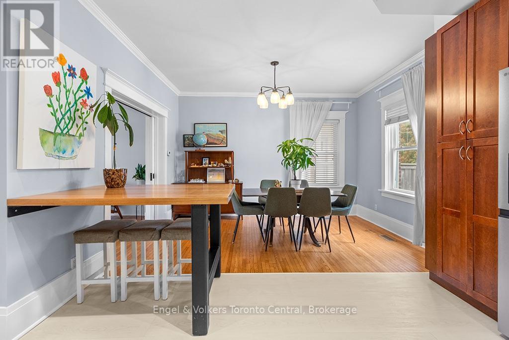 484 2nd Avenue E Property Photo 14