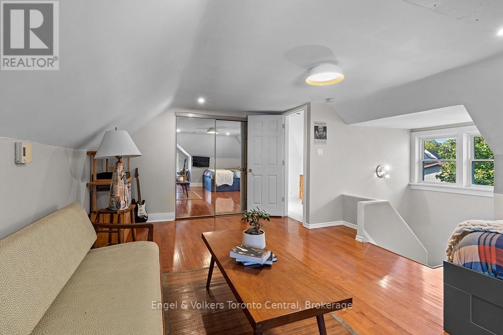 484 2nd Avenue E Property Photo 29