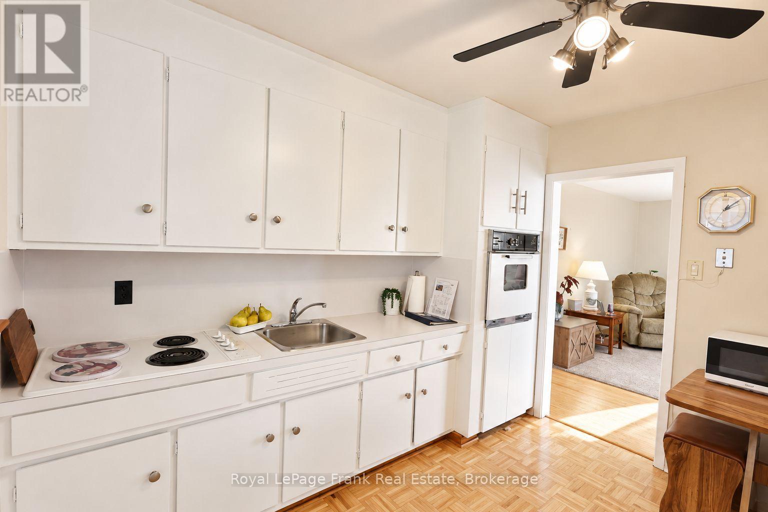 230 Euclid Avenue Property Photo 8