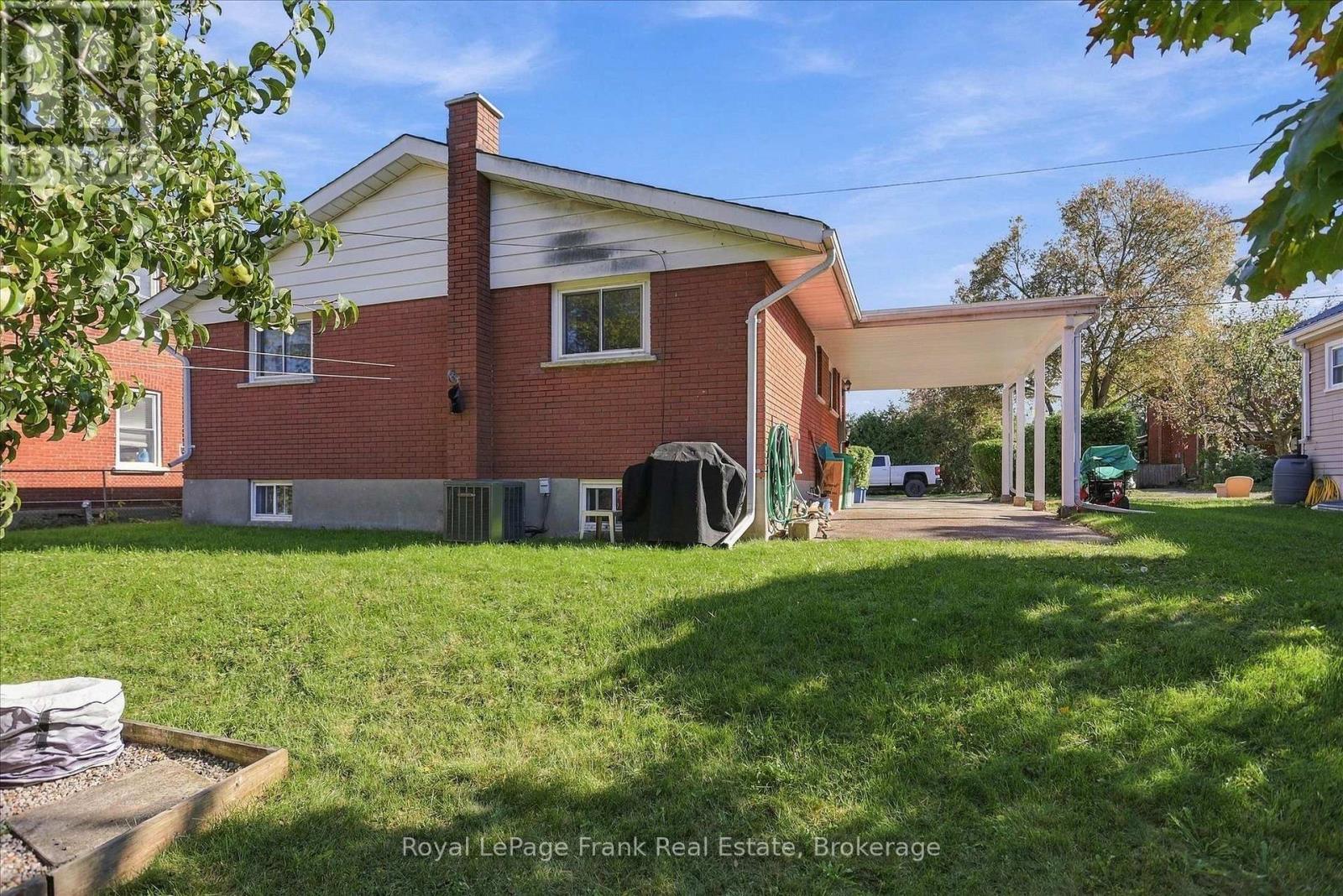 230 Euclid Avenue Property Photo 24