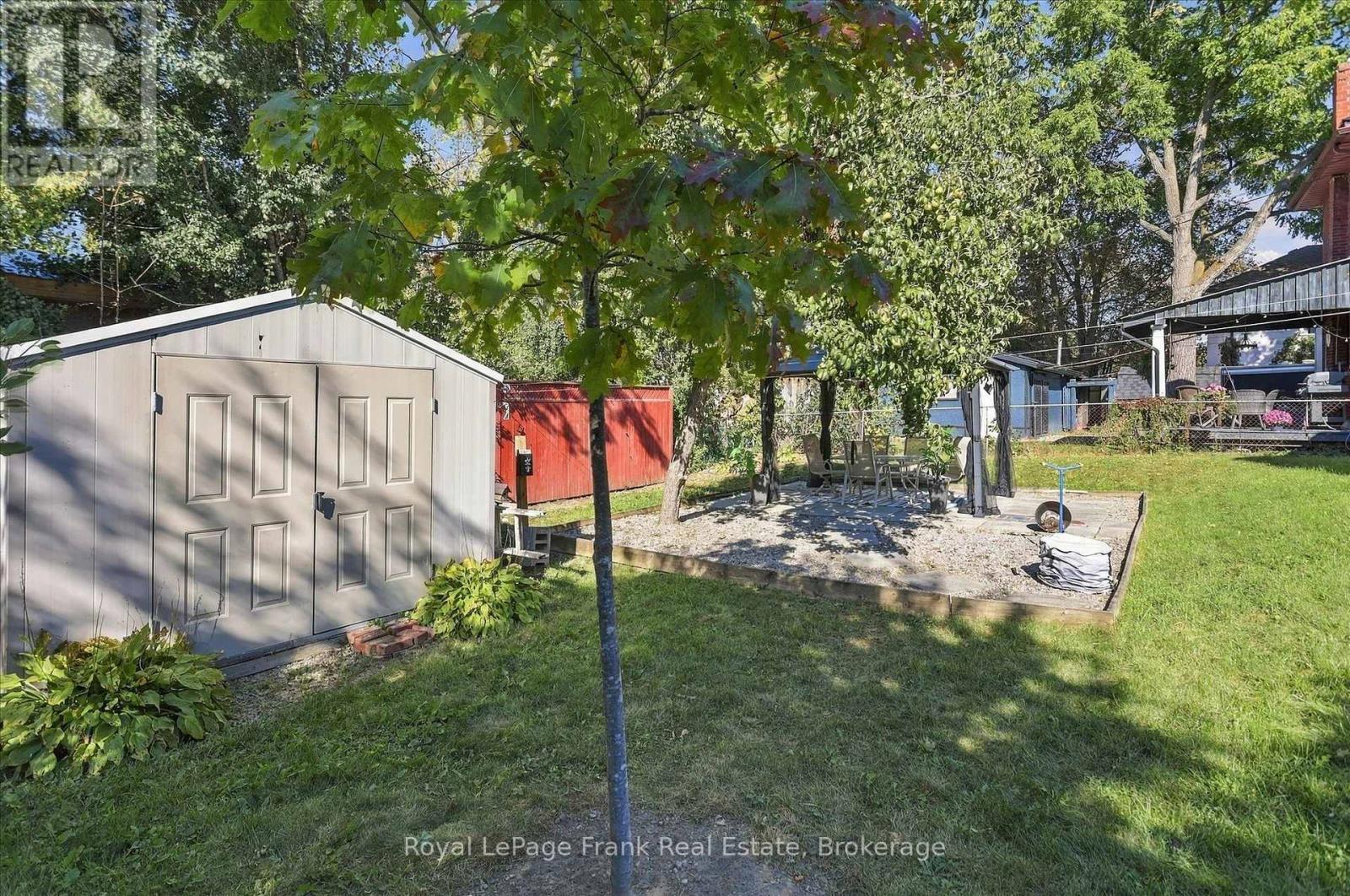 230 Euclid Avenue Property Photo 26