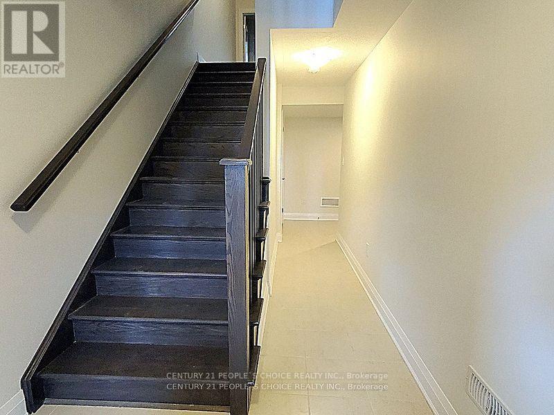 255 Raspberry Place Property Photo 4