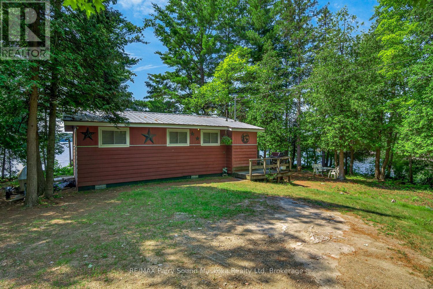 3 Robinson Road Property Photo 40