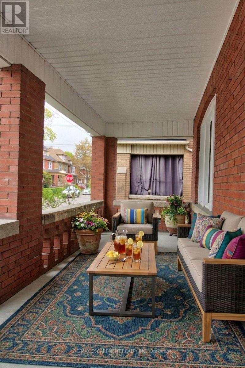 2 - 70 Spadina Avenue Property Photo 6
