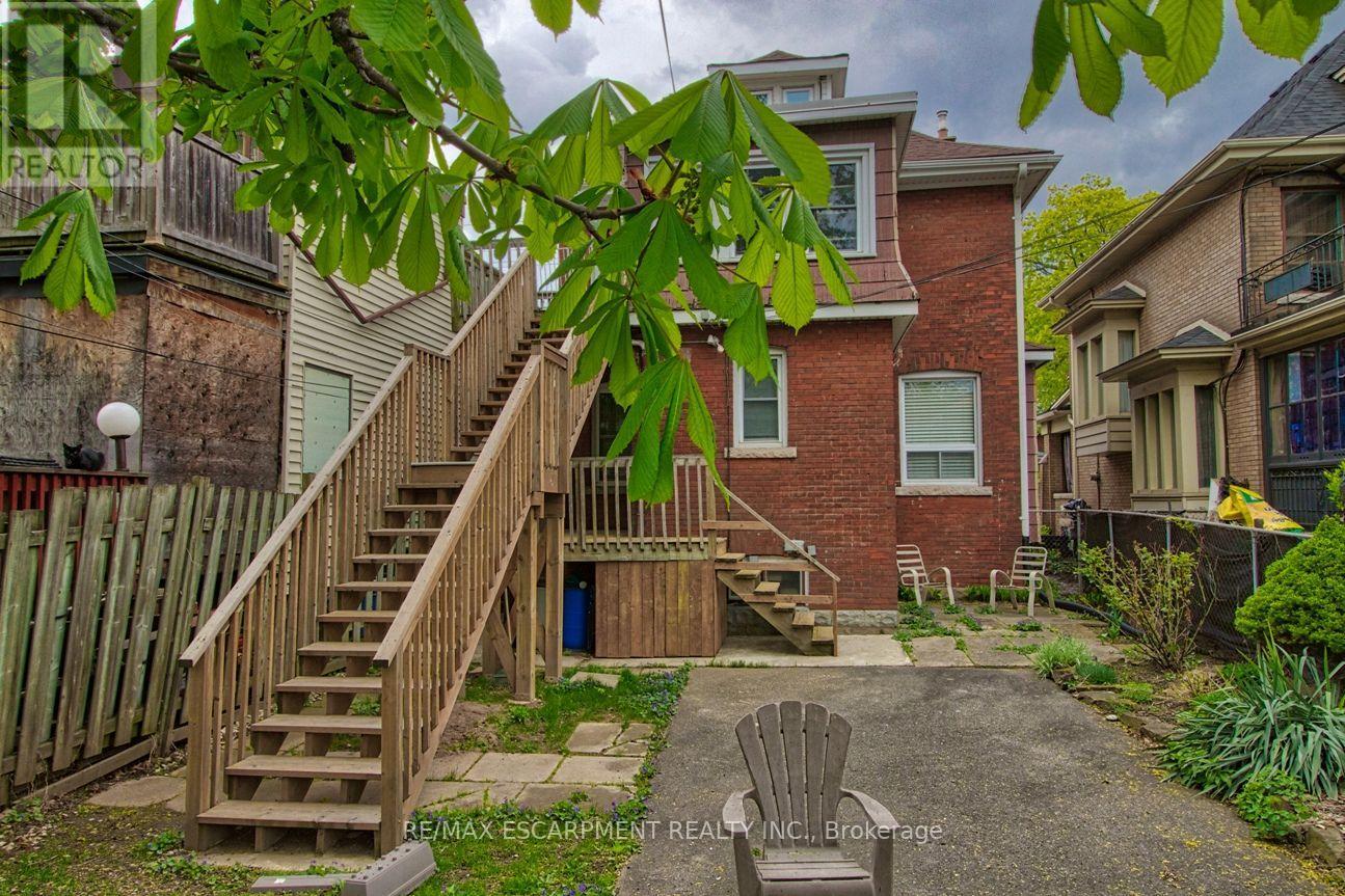 2 - 70 Spadina Avenue Property Photo 15