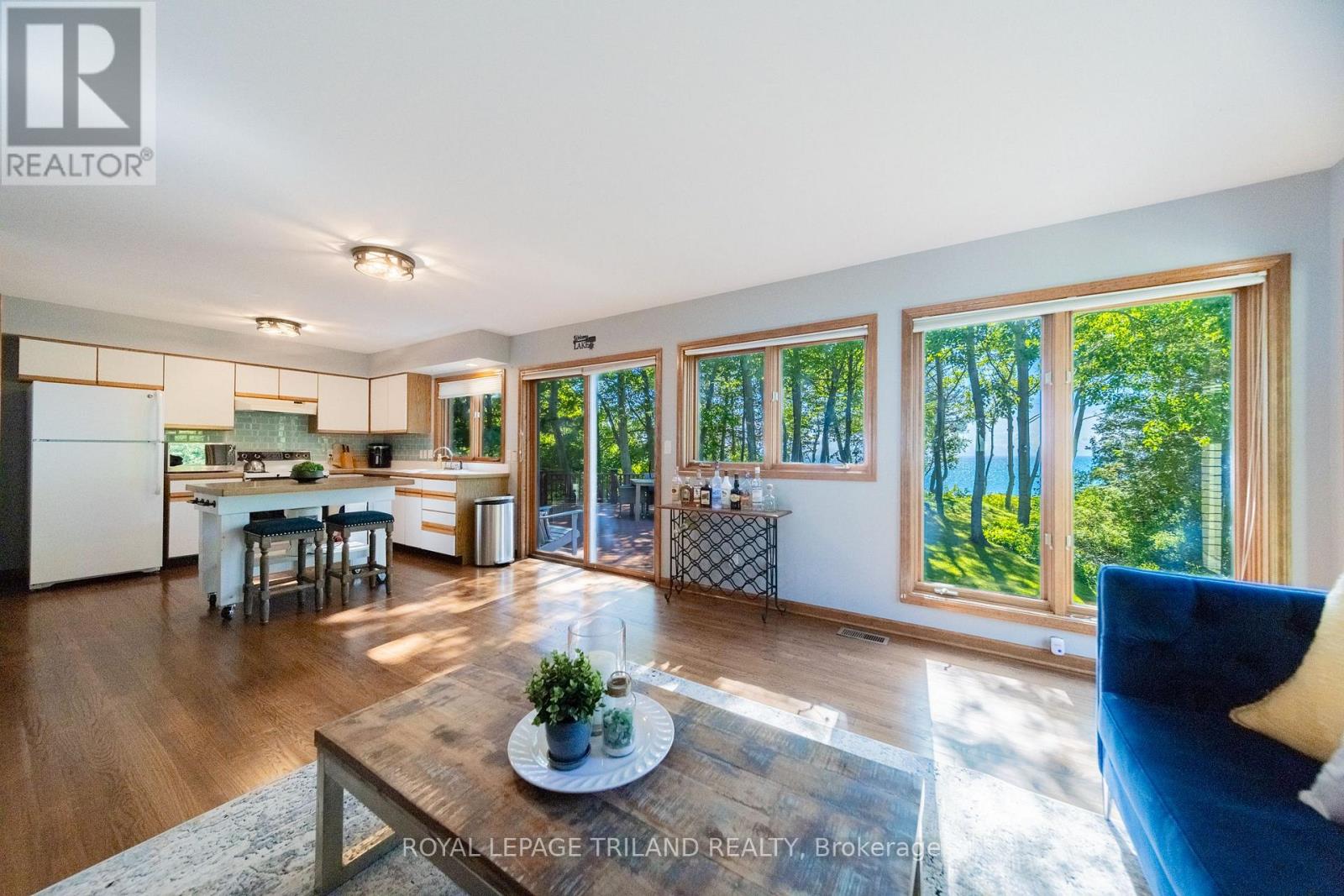 73437 Sandy Beach Road Property Photo 8
