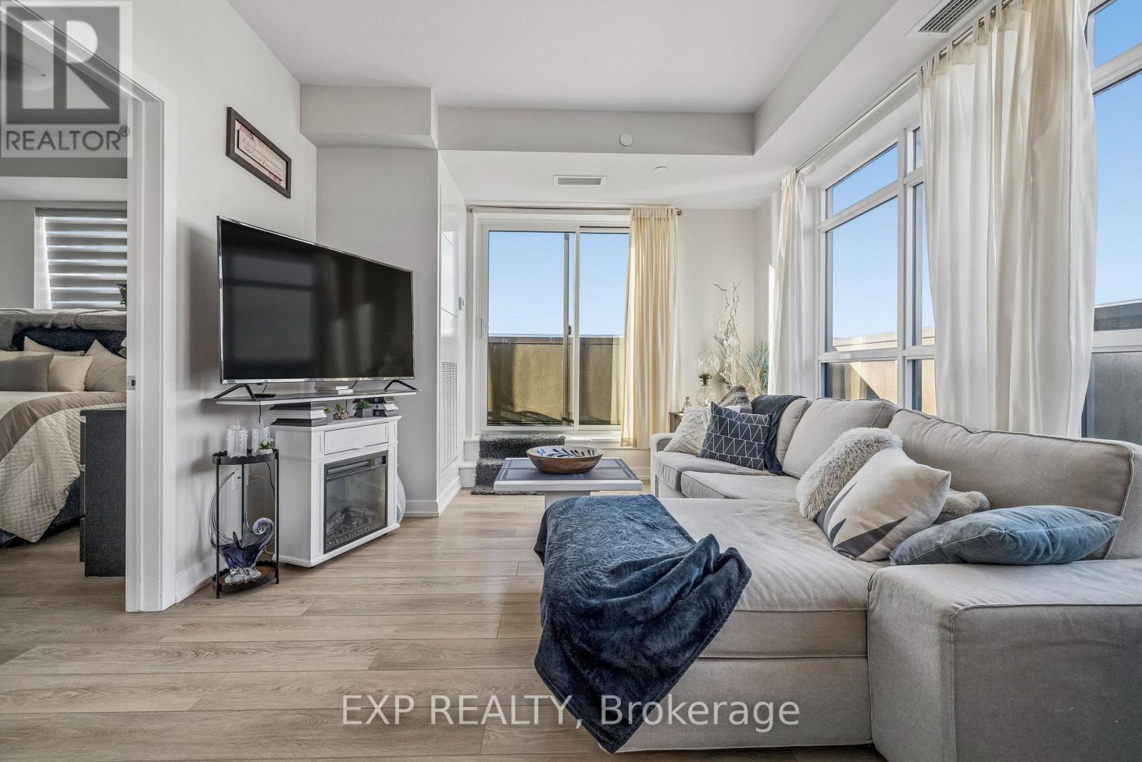 1005 - 450 Dundas Street E Property Photo 18