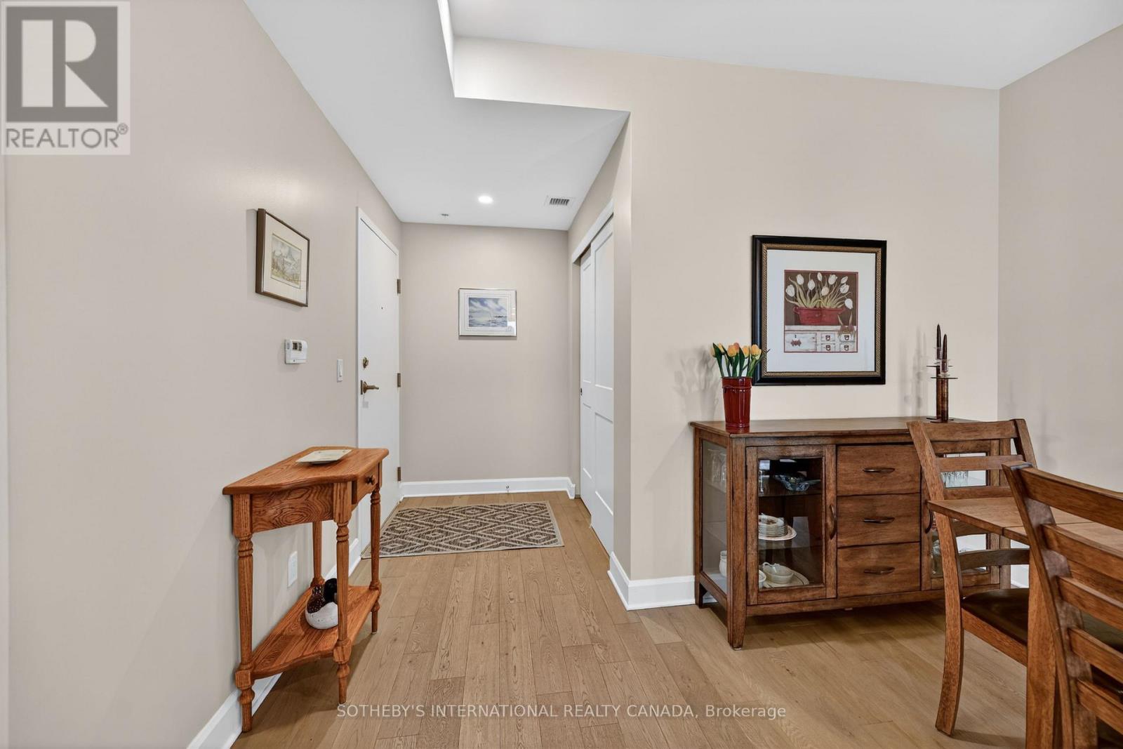 406 - 129a South Street Property Photo 16