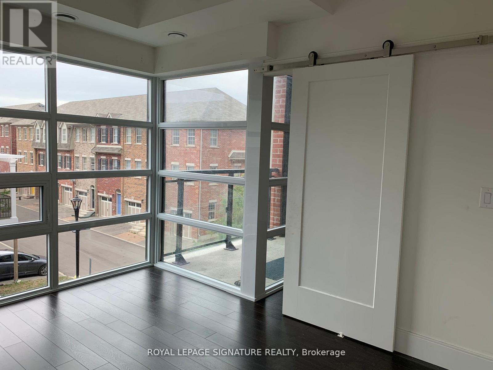 307 - 15 Prince Albert Boulevard Property Photo 18