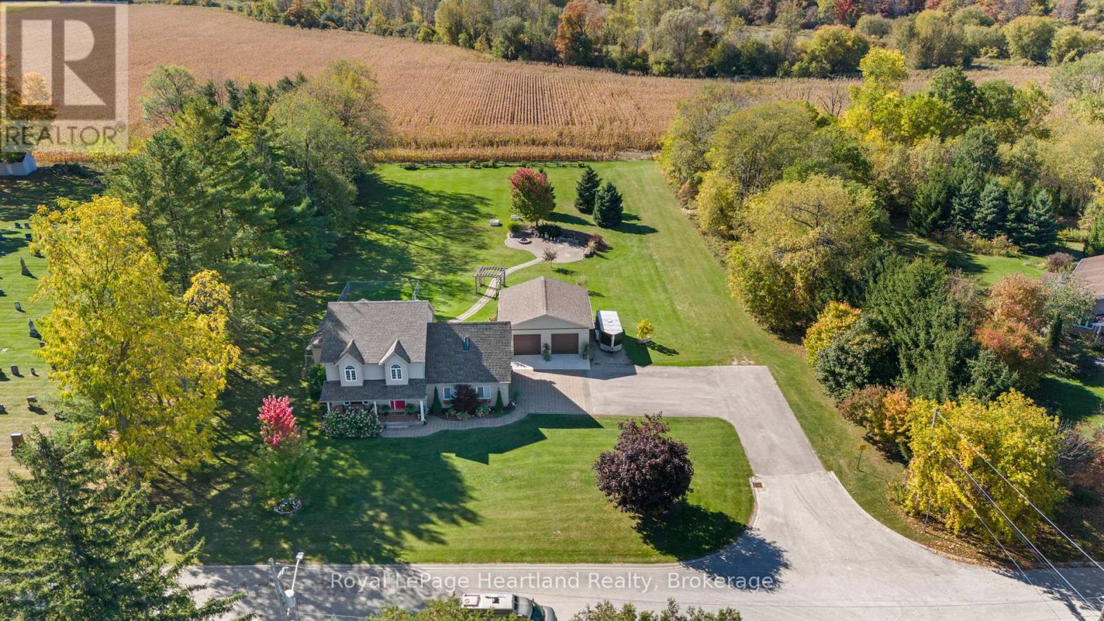 2044 Alma Street S Photo de la propriété 1