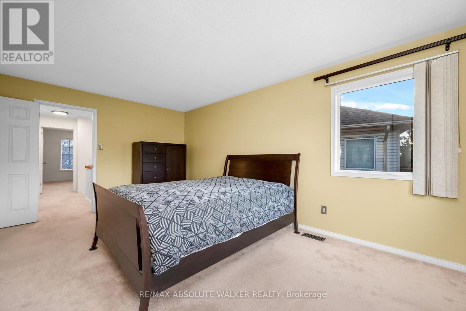 6376 Sablewood Place Property Photo 19