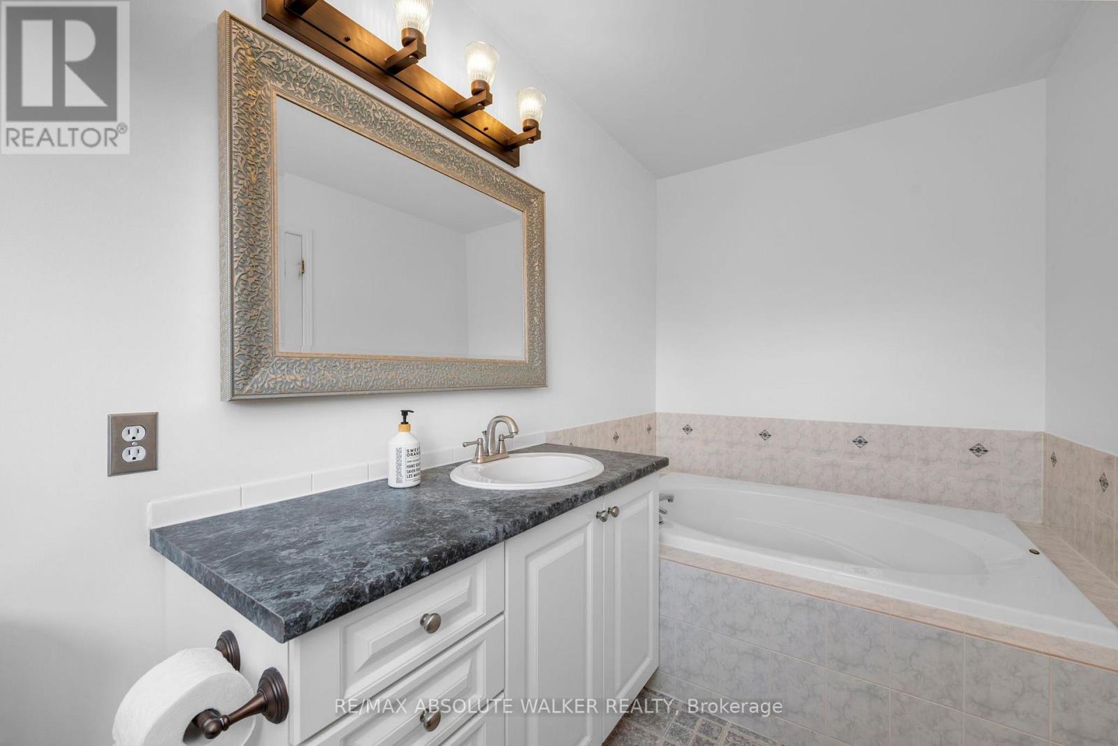 6376 Sablewood Place Property Photo 22