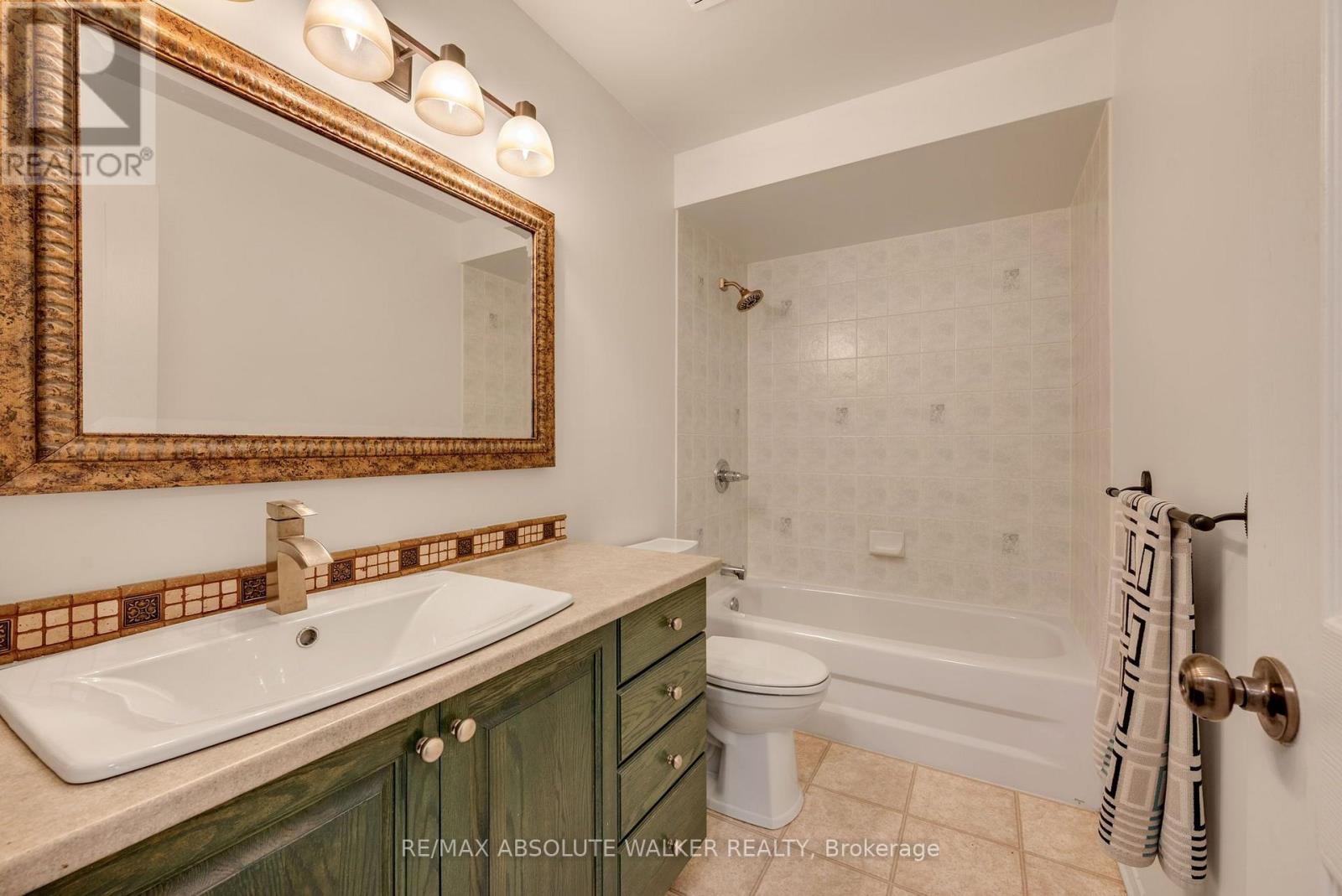 6376 Sablewood Place Property Photo 32