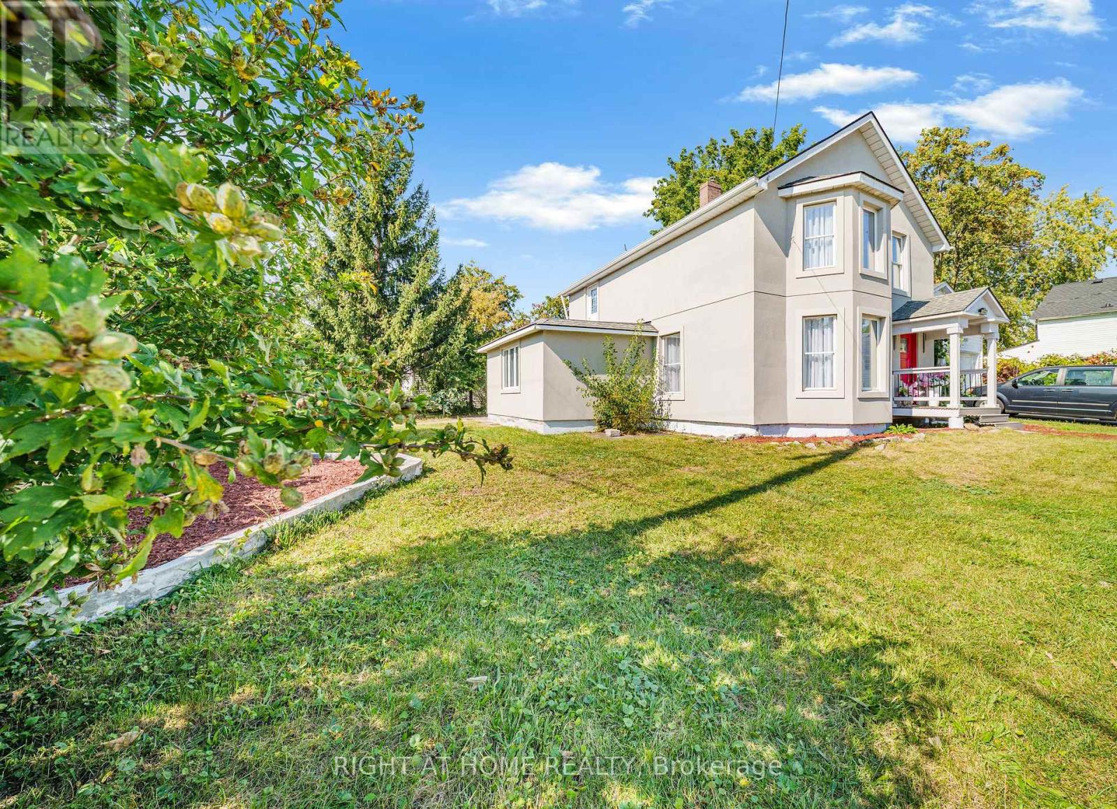 144 Waterloo Street Property Photo 3