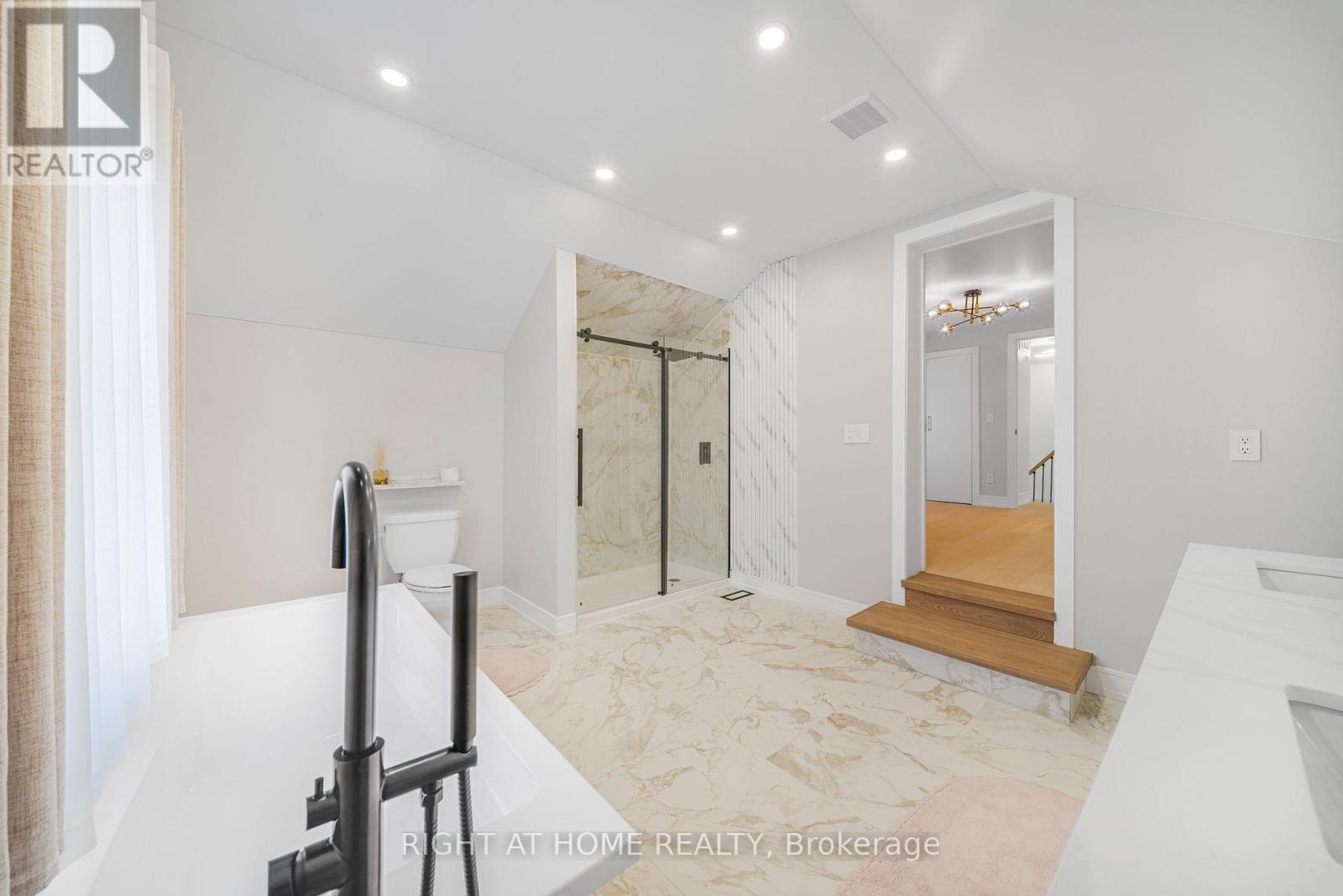 144 Waterloo Street Property Photo 22