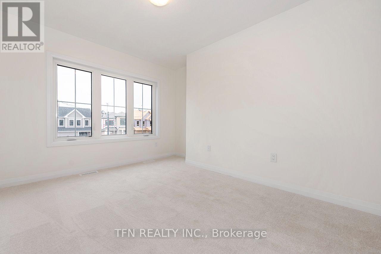 389 Starlight Avenue Property Photo 2