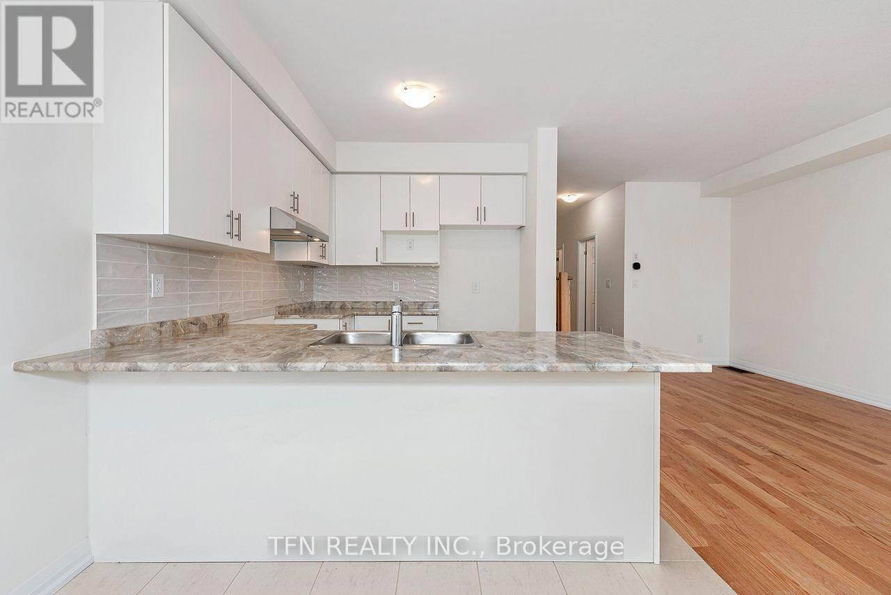 389 Starlight Avenue Property Photo 6