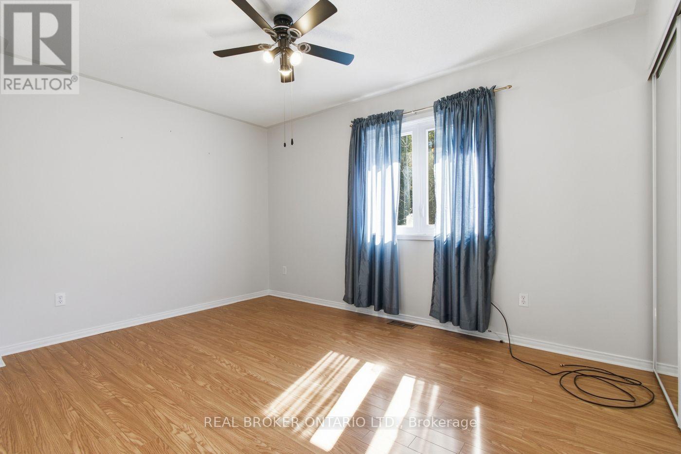 23 Madison Court W Property Photo 18